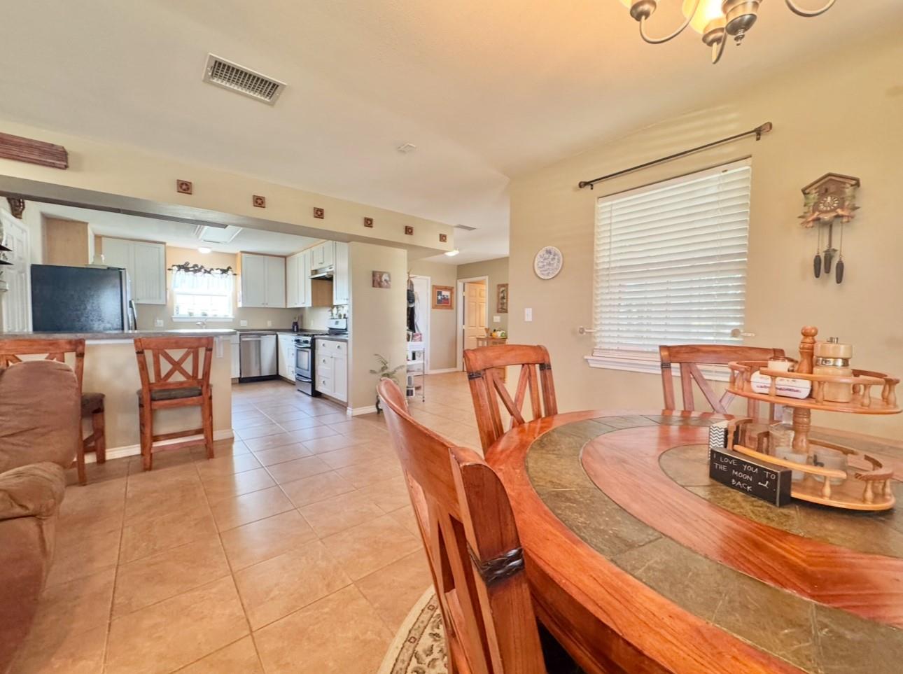 2334 Cr 464 Elgin TX 78621