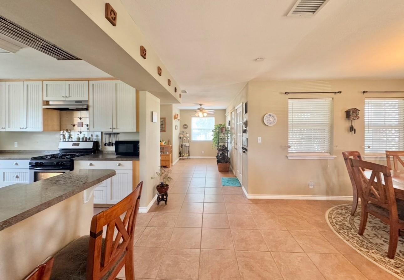 2334 Cr 464 Elgin TX 78621