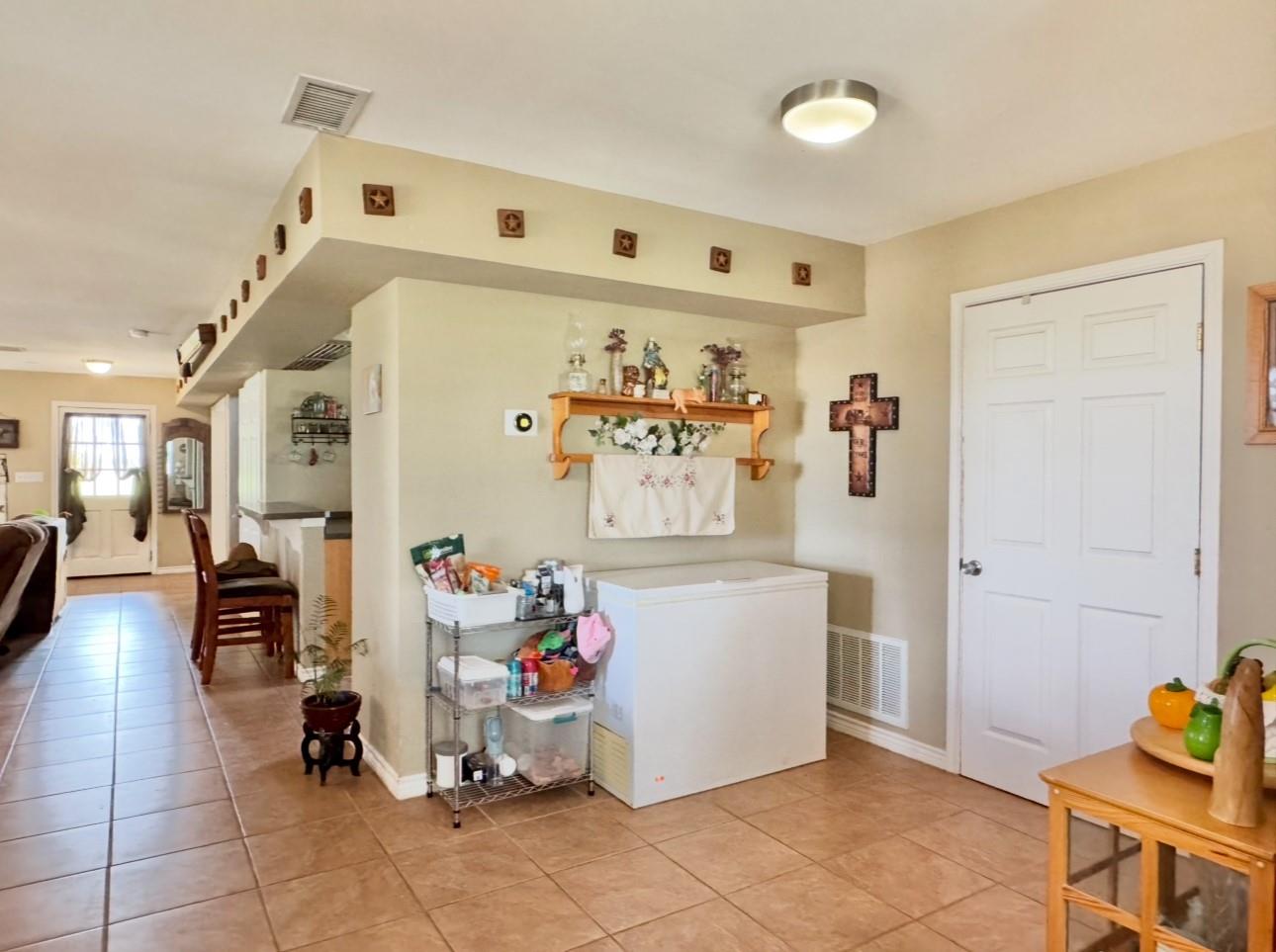 2334 Cr 464 Elgin TX 78621