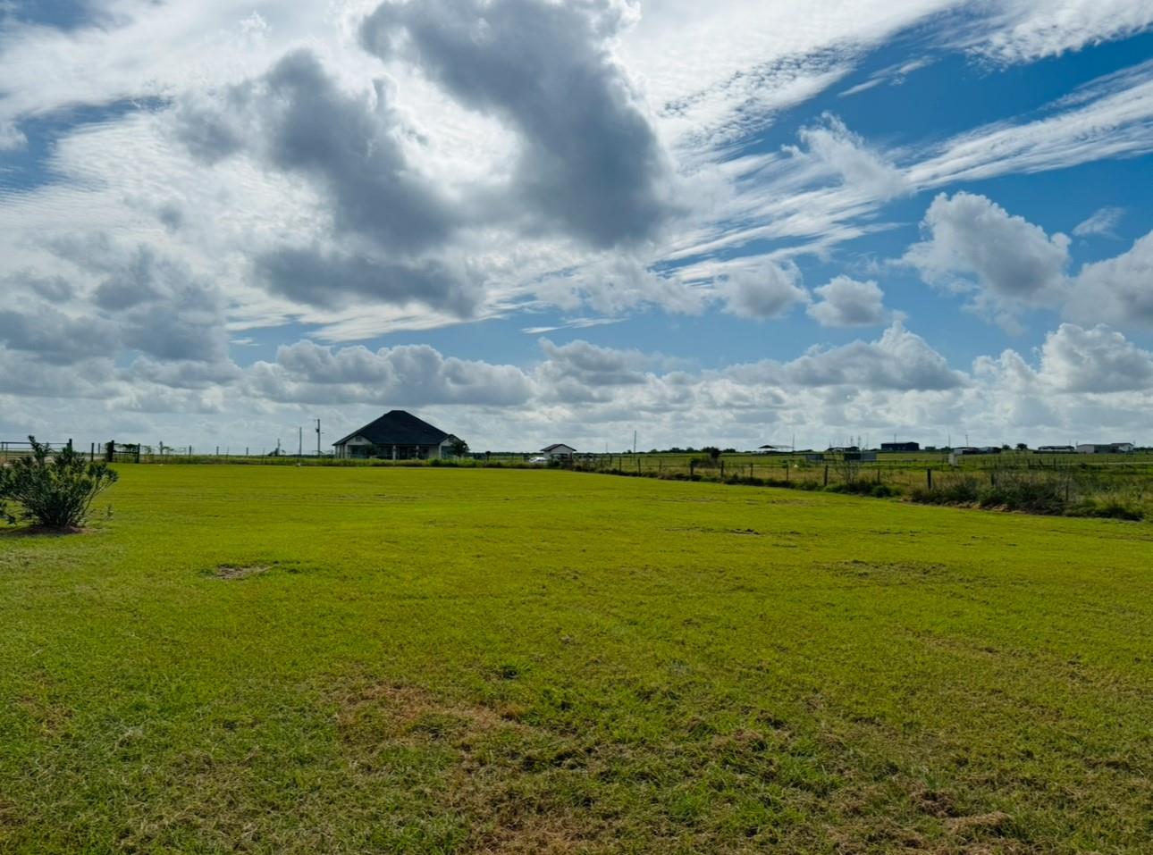 2334 Cr 464 Elgin TX 78621