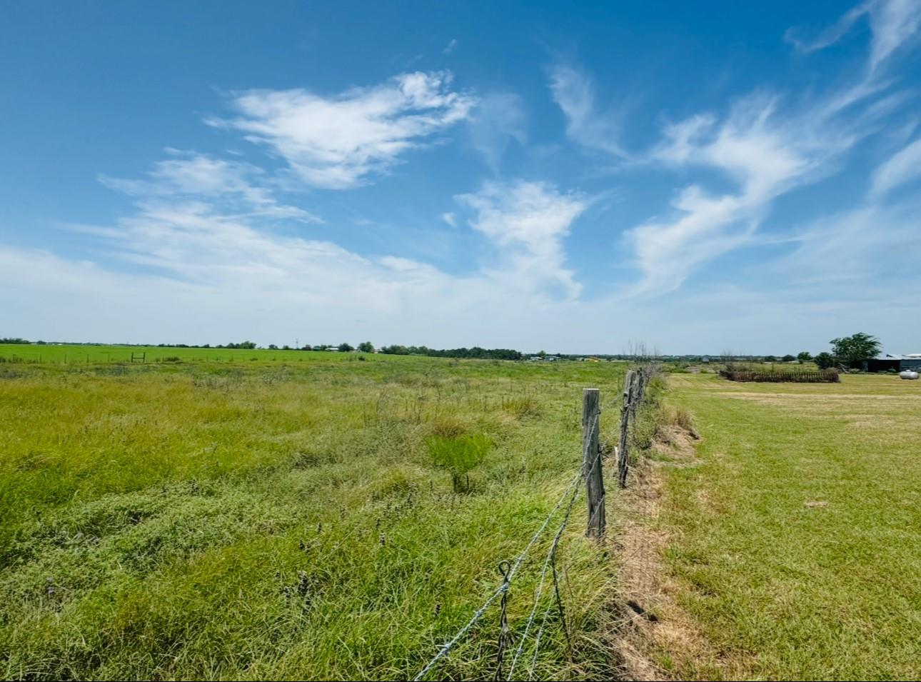 2334 Cr 464 Elgin TX 78621