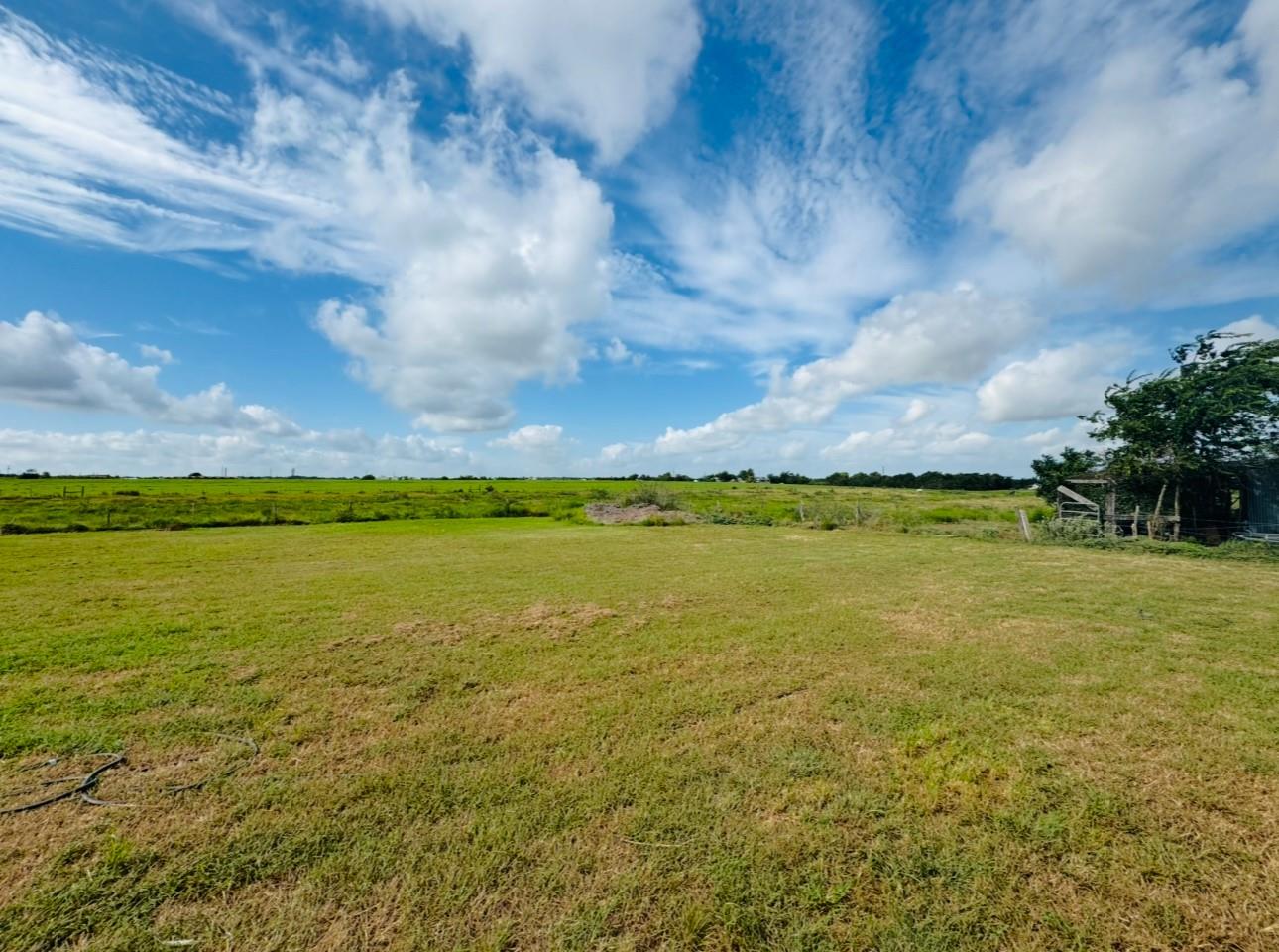 2334 Cr 464 Elgin TX 78621