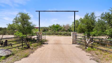 11755 Rm 1323 Johnson City TX 78636