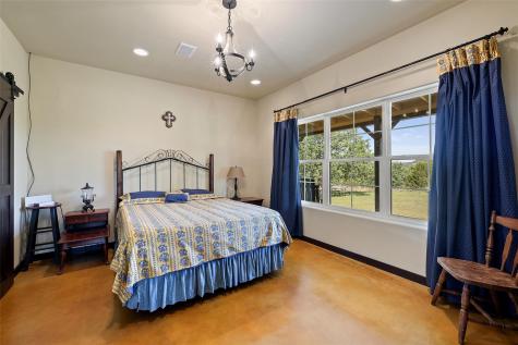 11755 Rm 1323 Johnson City TX 78636