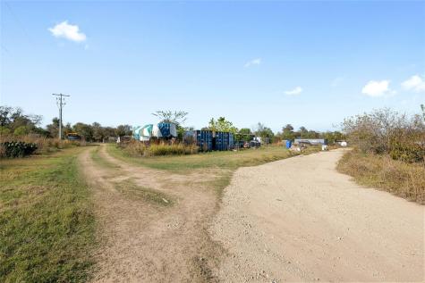 2004 Caldwell Lane Del Valle TX 78617