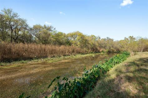 2004 Caldwell Lane Del Valle TX 78617