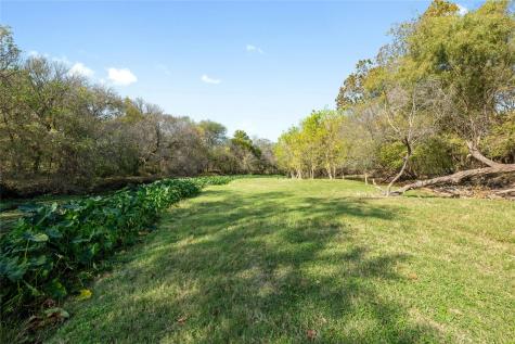 2004 Caldwell Lane Del Valle TX 78617