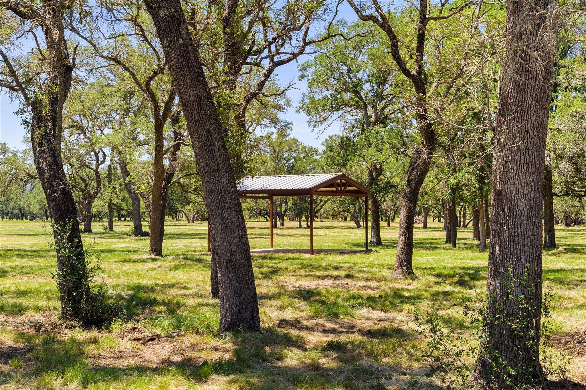 937 Flat Creek Road Johnson City TX 78636