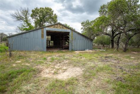 132 Roemer Lane W Floresville TX 78114