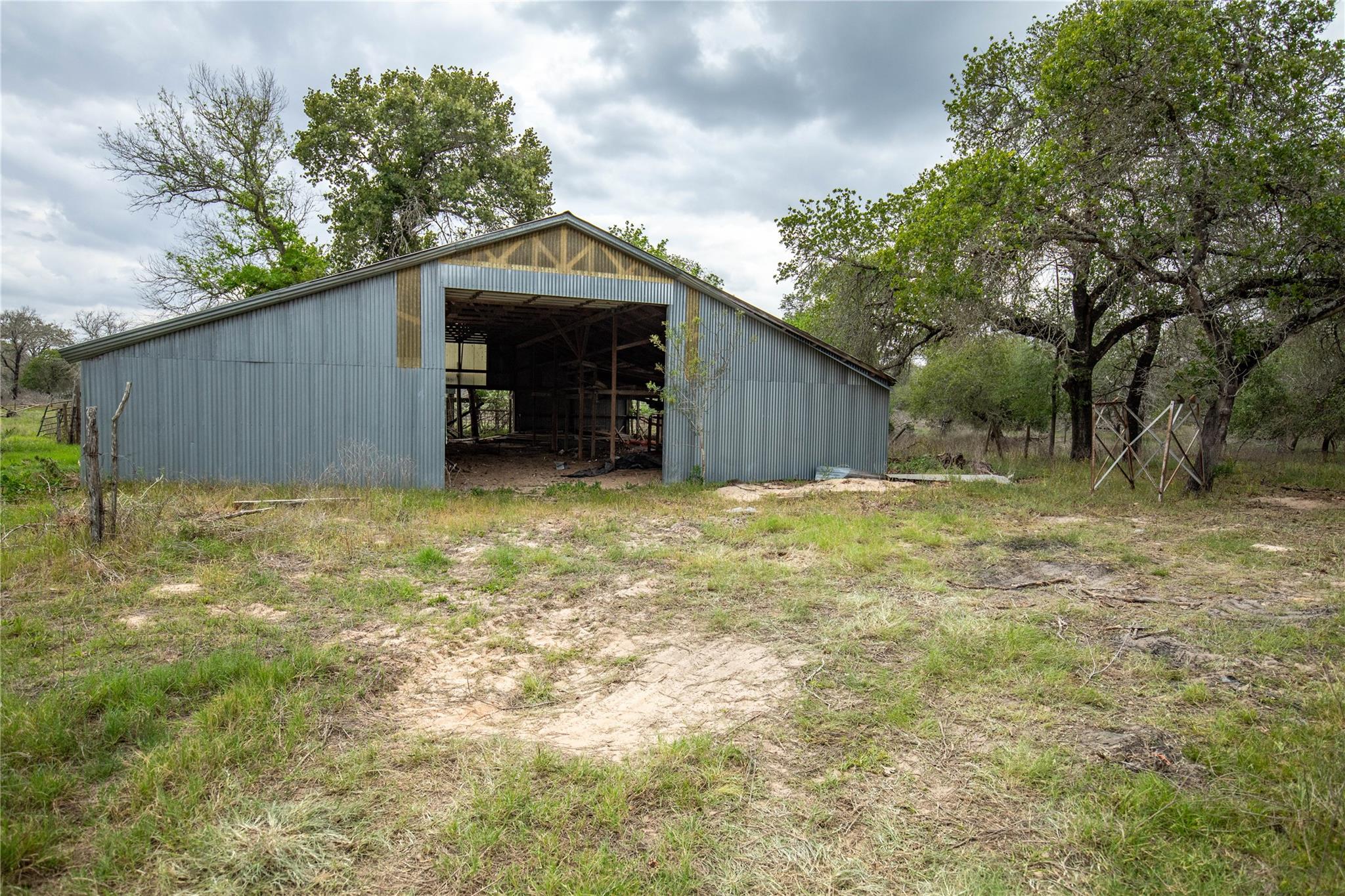 132 Roemer Lane W Floresville TX 78114