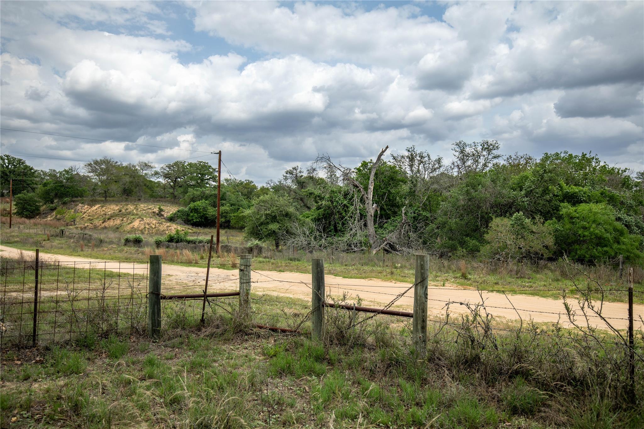 132 Roemer Lane W Floresville TX 78114