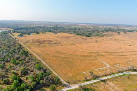 319 R C Lane Lockhart TX 78644