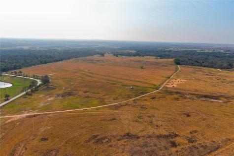 319 R C Lane Lockhart TX 78644