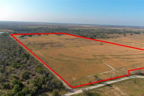 319 R C Lane Lockhart TX 78644