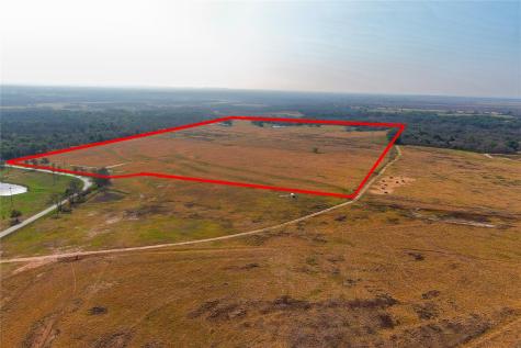 319 R C Lane Lockhart TX 78644