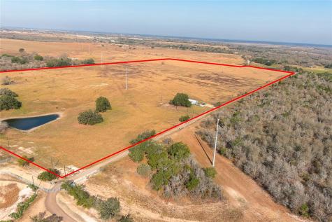 319 R C Lane Lockhart TX 78644