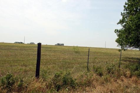 319 R C Lane Lockhart TX 78644
