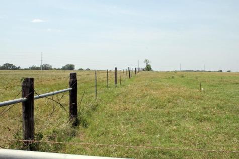 319 R C Lane Lockhart TX 78644