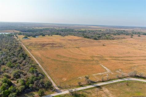 319 R C Lane Lockhart TX 78644