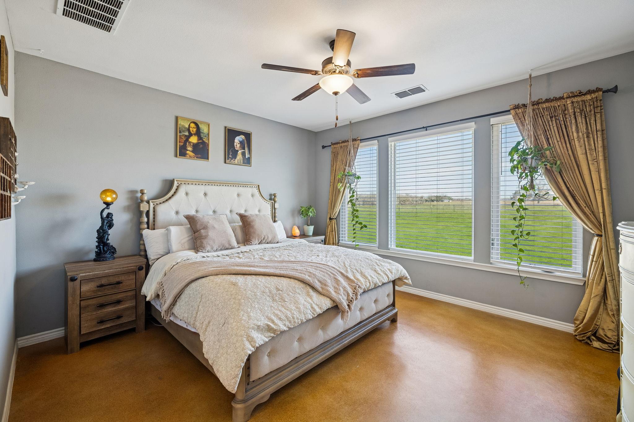 5476 County Road 427 Stockdale TX 78160
