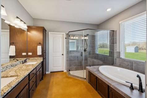 5476 County Road 427 Stockdale TX 78160