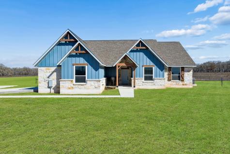 5476 County Road 427 Stockdale TX 78160