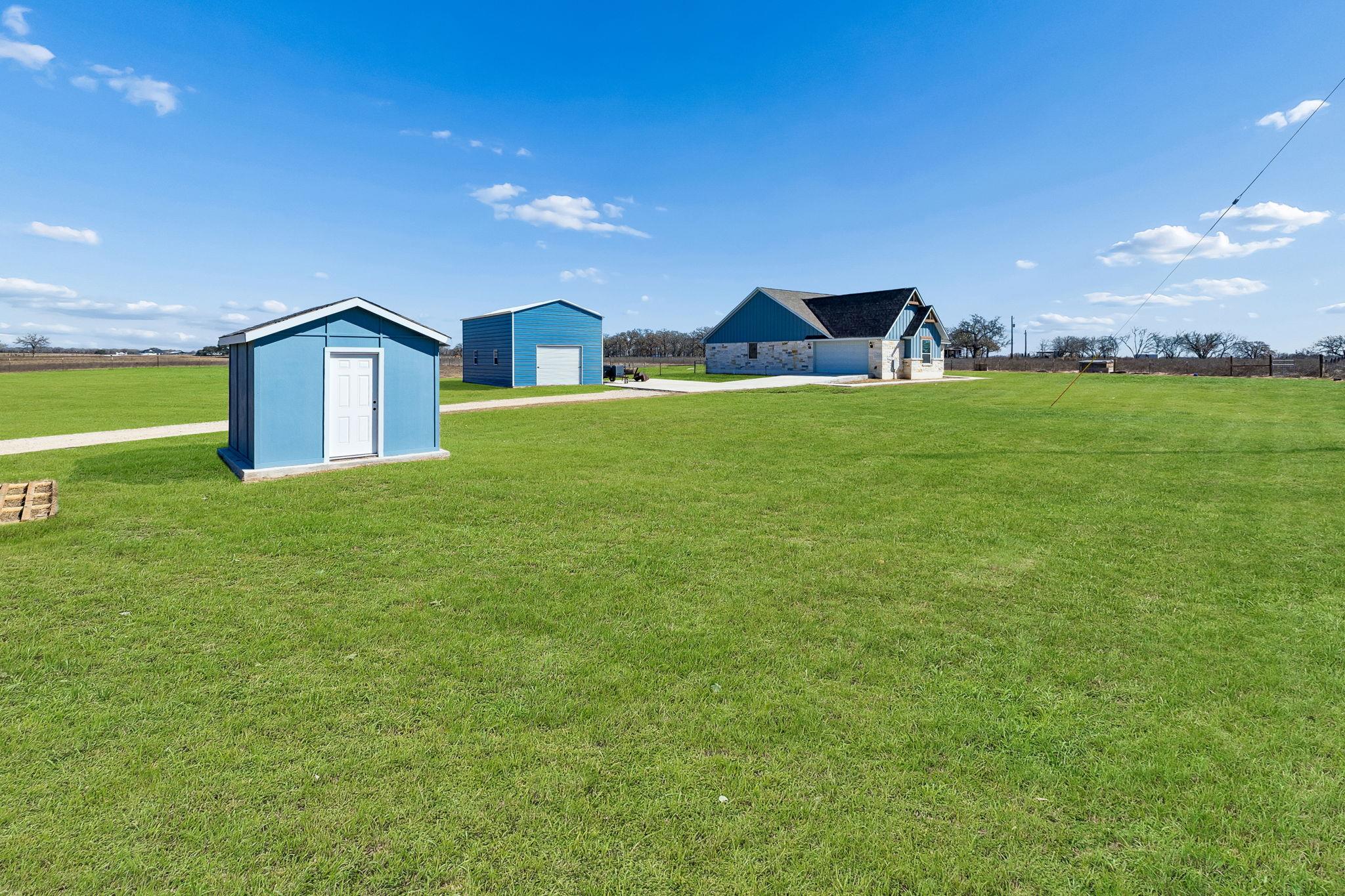 5476 County Road 427 Stockdale TX 78160