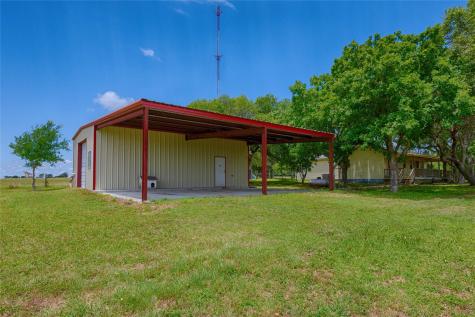 3814 Maeker Road Flatonia TX 78941