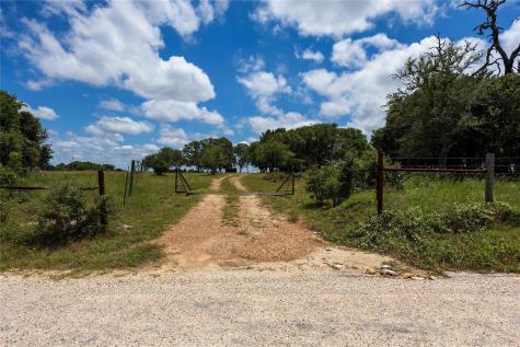 3814 Maeker Road Flatonia TX 78941