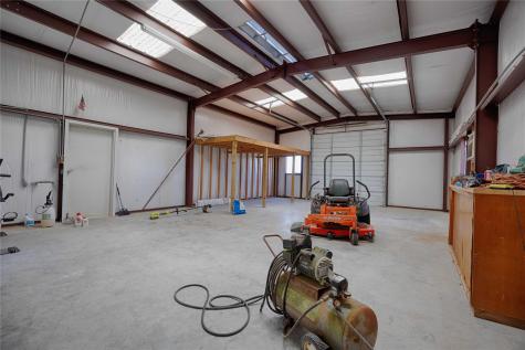 3814 Maeker Road Flatonia TX 78941