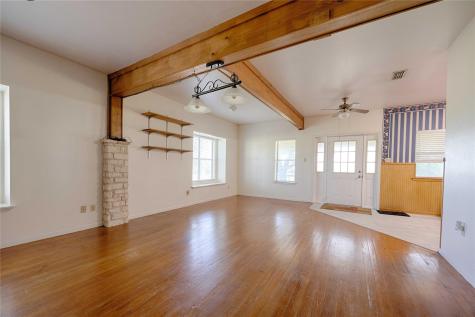 3814 Maeker Road Flatonia TX 78941