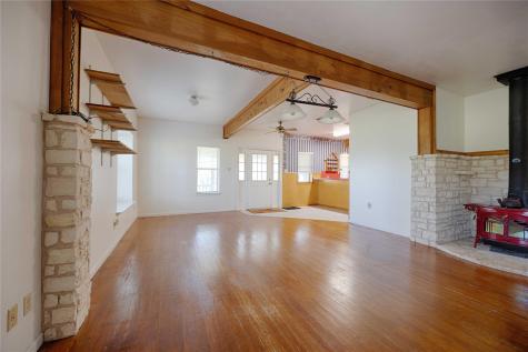 3814 Maeker Road Flatonia TX 78941