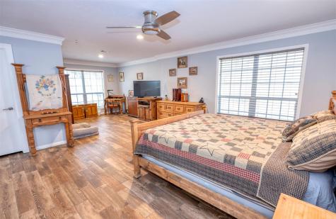 8775 Lone Star Road Washington TX 77880