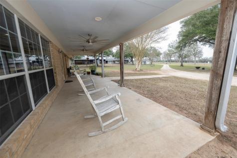 8775 Lone Star Road Washington TX 77880