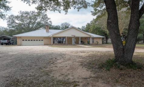 8775 Lone Star Road Washington TX 77880