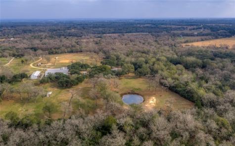 8775 Lone Star Road Washington TX 77880