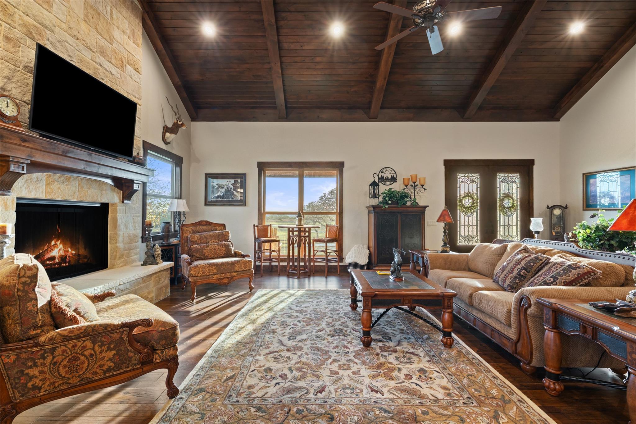 4827 Maenius Road Blanco TX 78606
