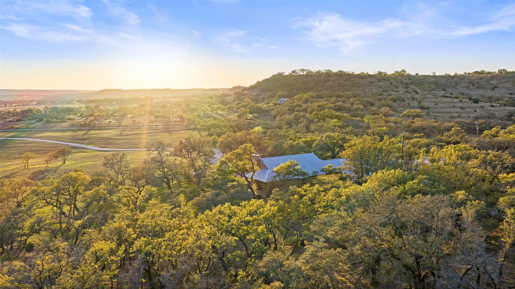 4827 Maenius Road Blanco TX 78606