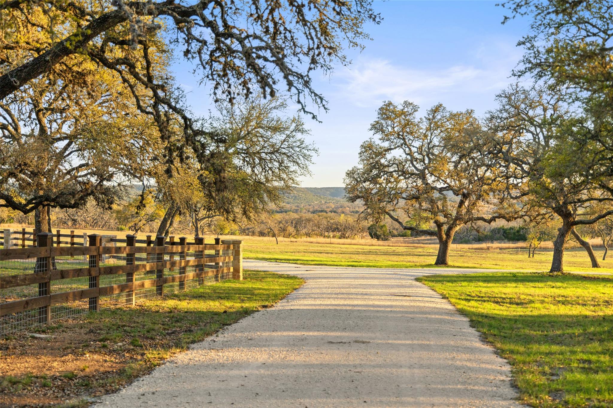 4827 Maenius Road Blanco TX 78606