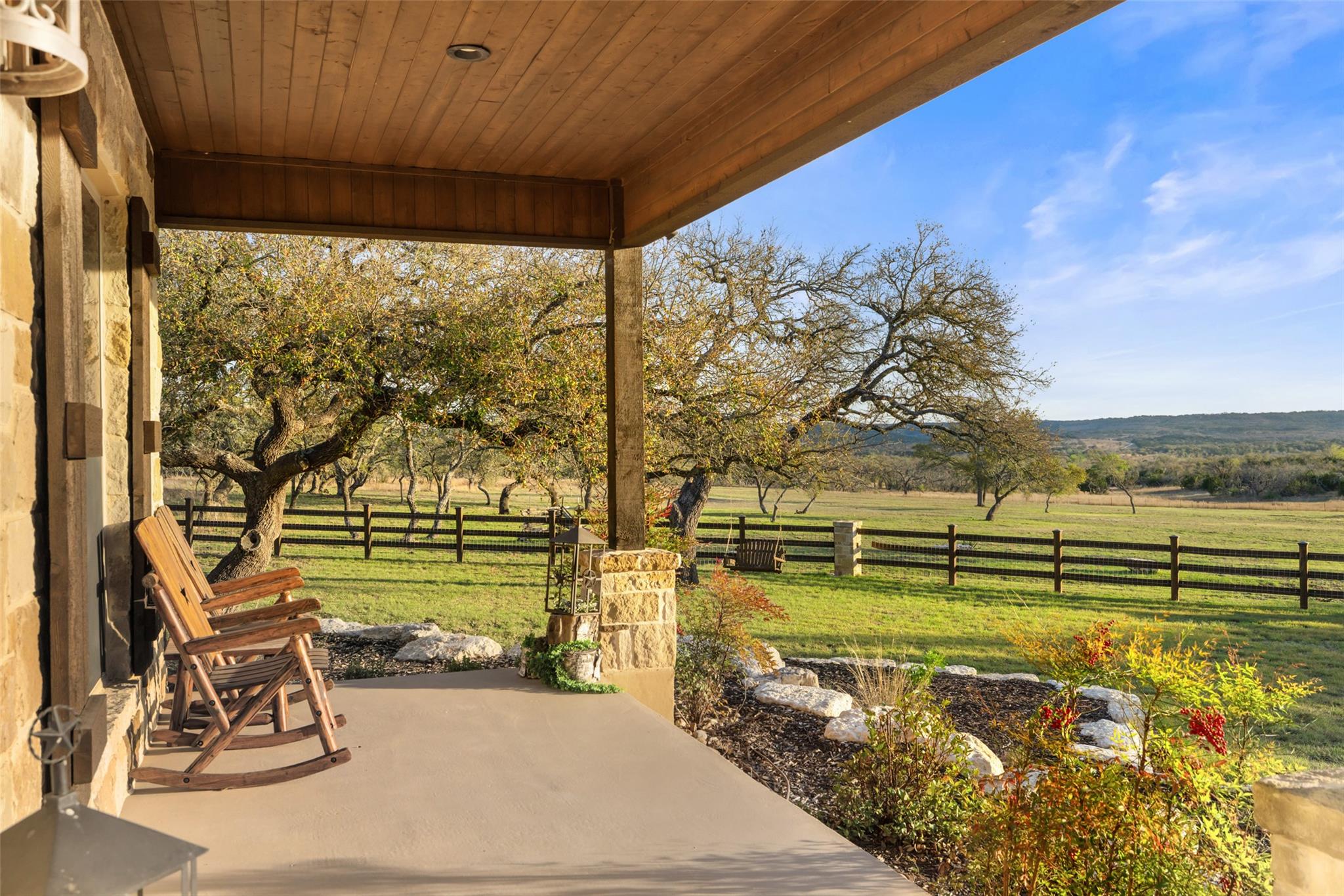4827 Maenius Road Blanco TX 78606