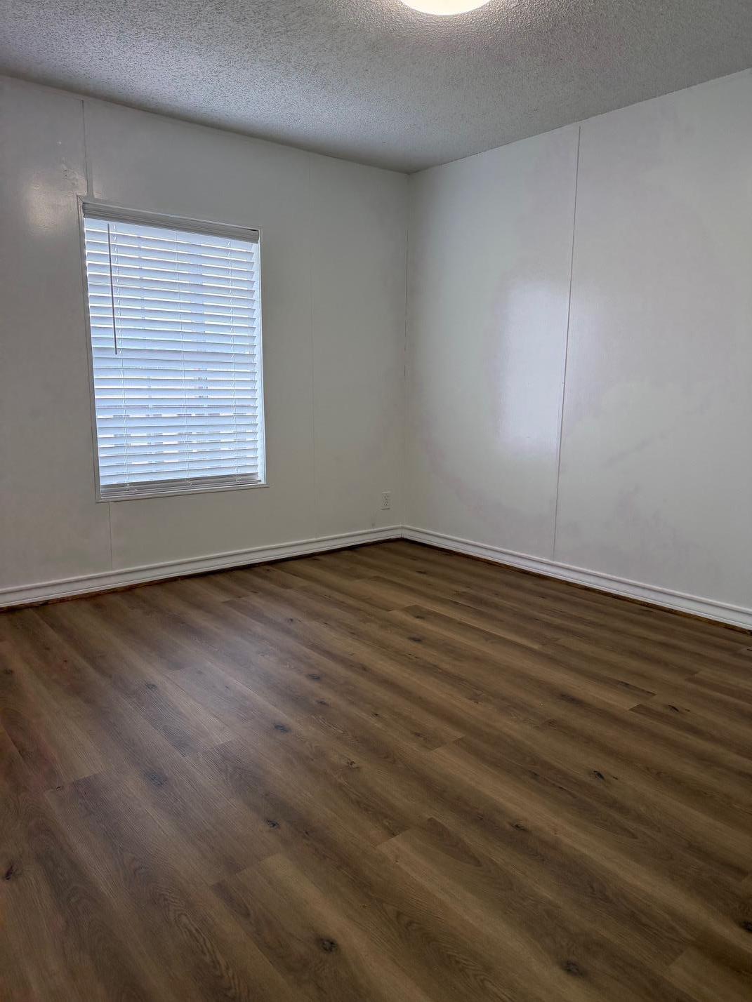 1235 Hoover Street Luling TX 78648