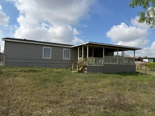 1235 Hoover Street Luling TX 78648