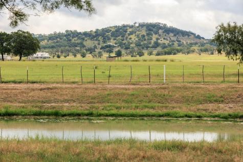 5686 Ranch Road 1631 Fredericksburg TX 78624
