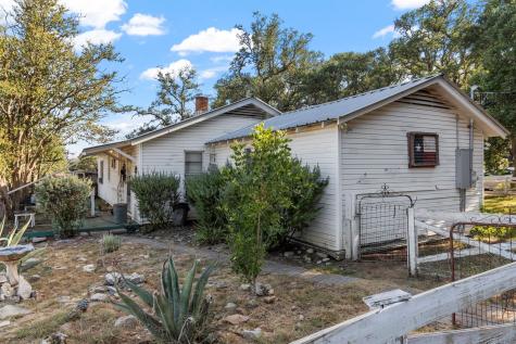 711 W Main Street Johnson City TX 78636