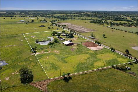 323 County Road 450 Thorndale TX 76577