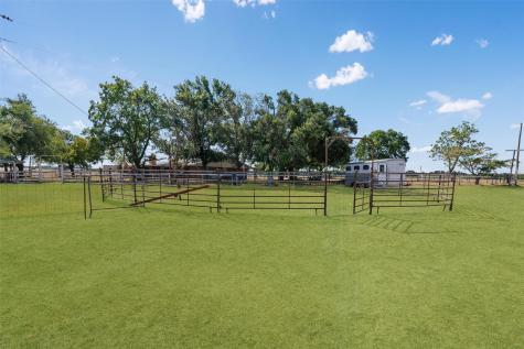 323 County Road 450 Thorndale TX 76577
