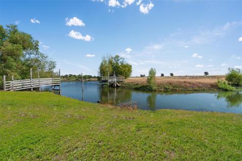 323 County Road 450 Thorndale TX 76577
