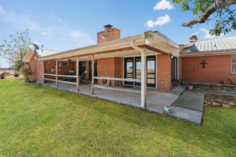 323 County Road 450 Thorndale TX 76577