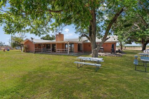 323 County Road 450 Thorndale TX 76577