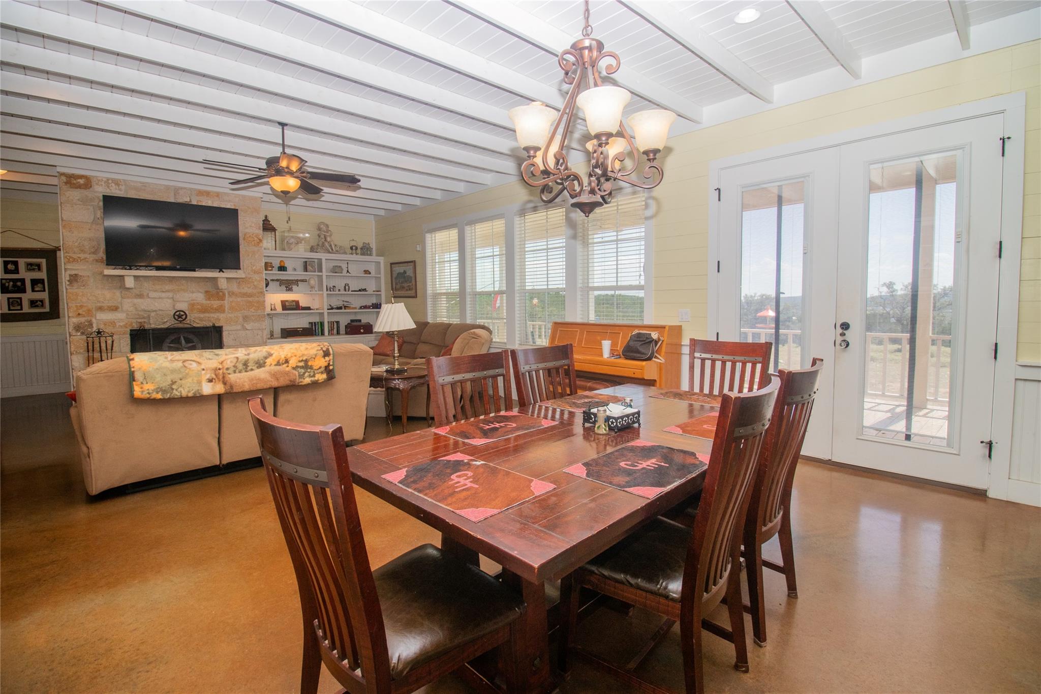 4237 County Road 330 Burnet TX 78611
